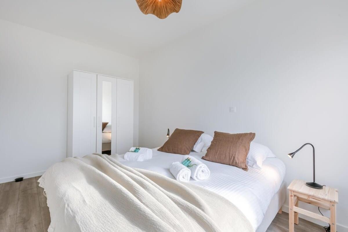 Huswell - Lovely New Apartment At The Harbor + Parking Brugge Eksteriør billede