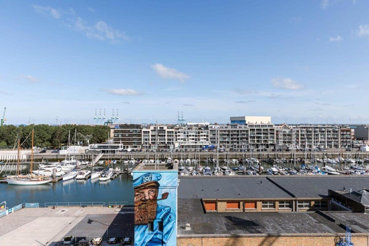 Huswell - Lovely New Apartment At The Harbor + Parking Brugge Eksteriør billede