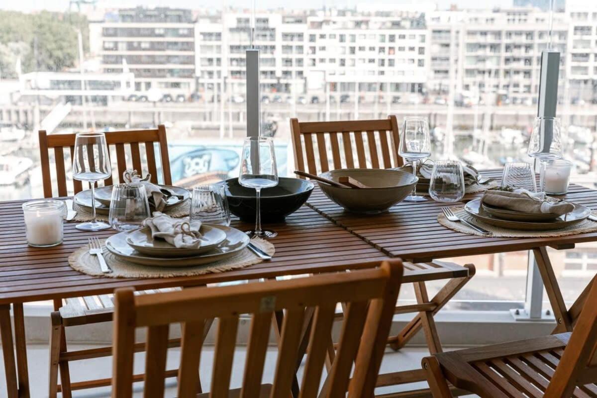 Huswell - Lovely New Apartment At The Harbor + Parking Brugge Eksteriør billede