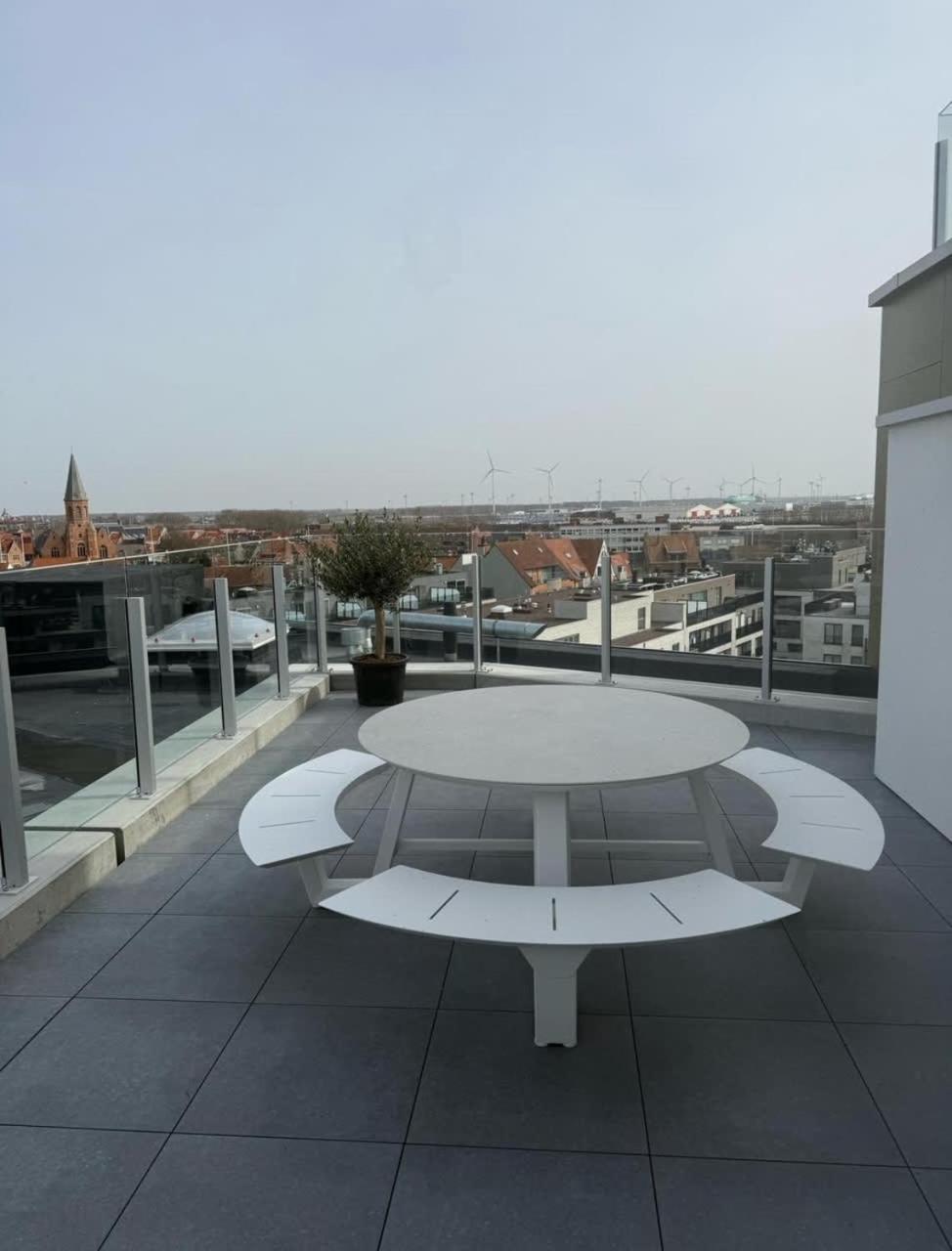 Huswell - Lovely New Apartment At The Harbor + Parking Brugge Eksteriør billede